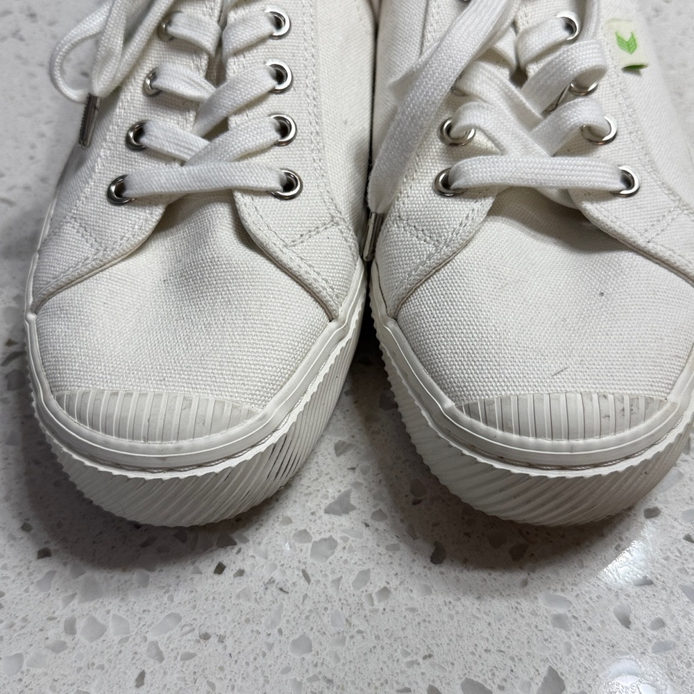 Cariuma Women’s OCA Low Cap Tie Sneaker Off White EUC Casual - Picture 3 of 6